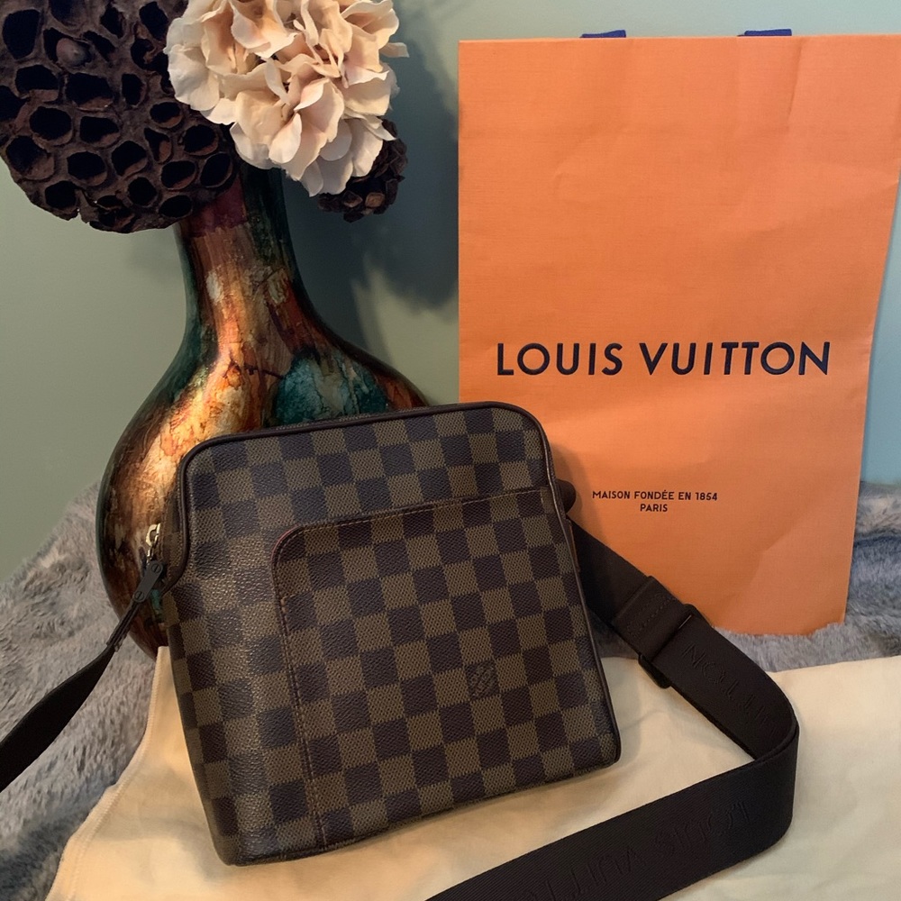 ❌❌SOLD❌❌Louis Vuitton Olav PM Damier Ebene